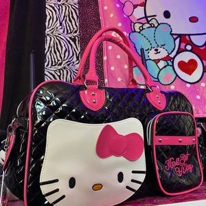 Oversized Hello Kitty Bag